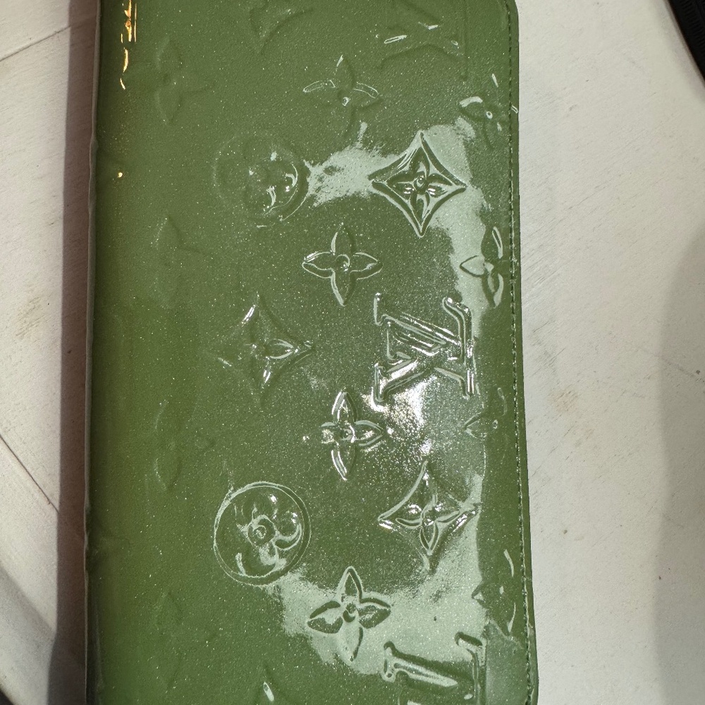 LV wallet